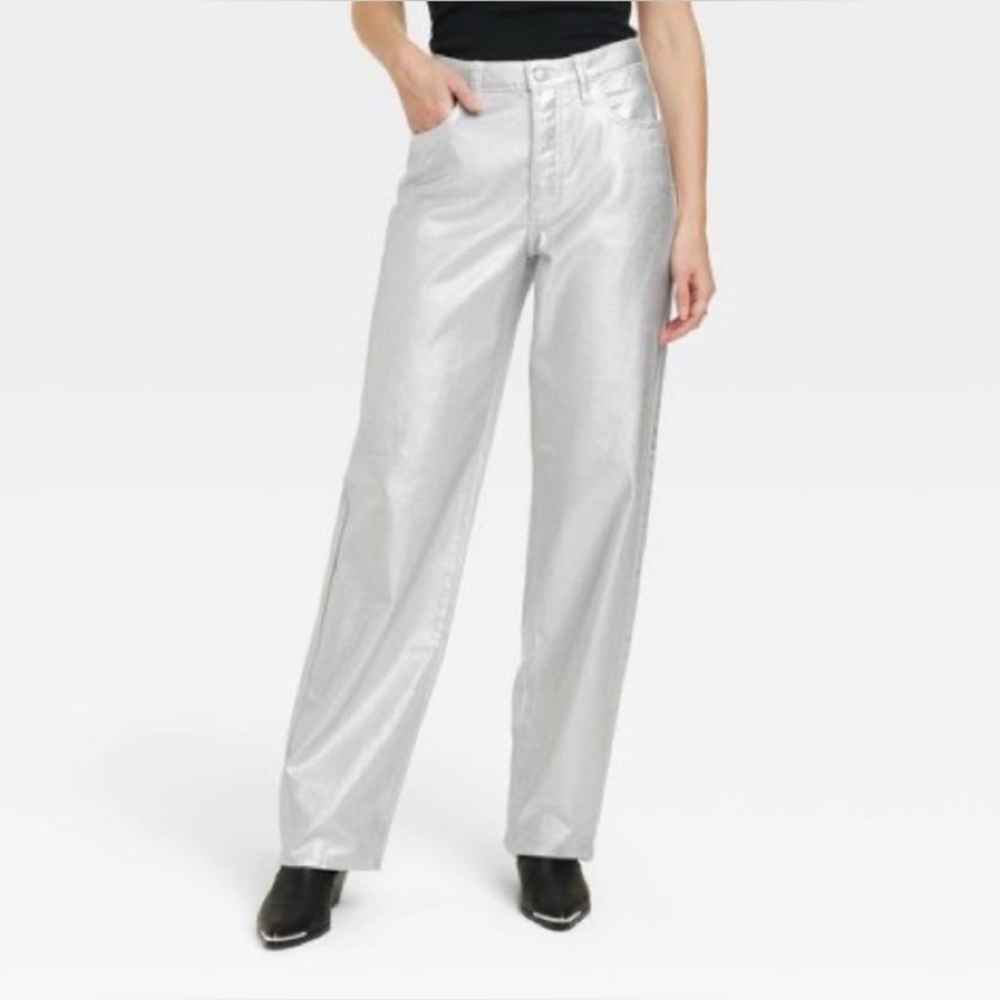 Universal Thread Straight Leg Jeans in Light Silver